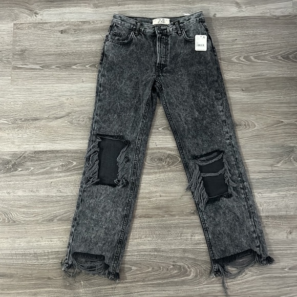NWT Free People Maggie Mid Rise Destroyed Jeans Size 24 Bottlerocket - Picture 7 of 16
